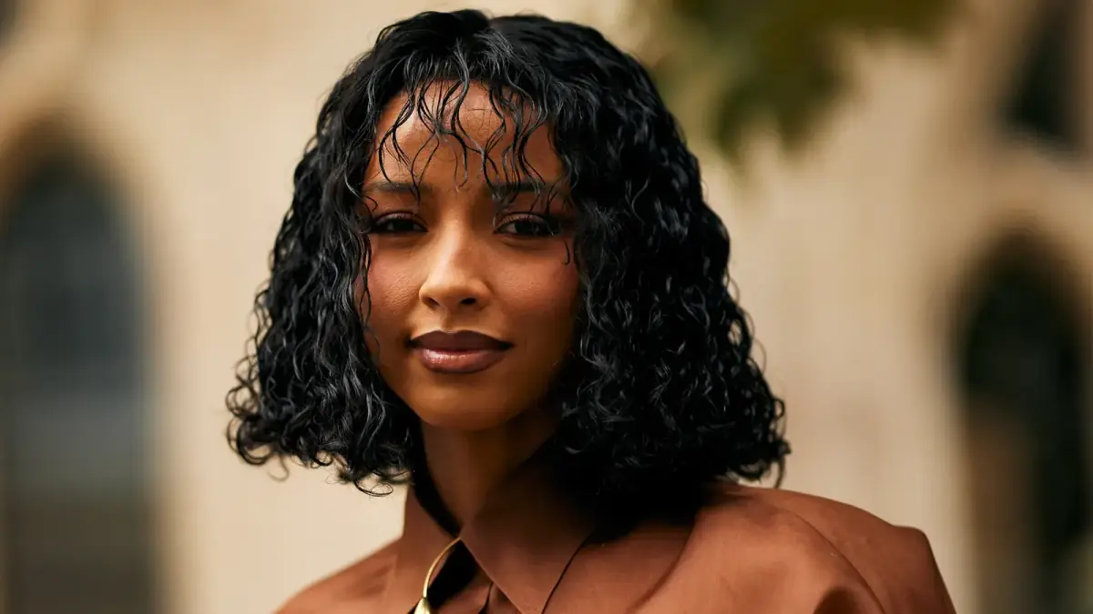 Trendfrisuren 2026: Perfekter Long Bob von Master Stylist Ella beim Premium Coiffeur St. Gallen Beautycenter by Neta.