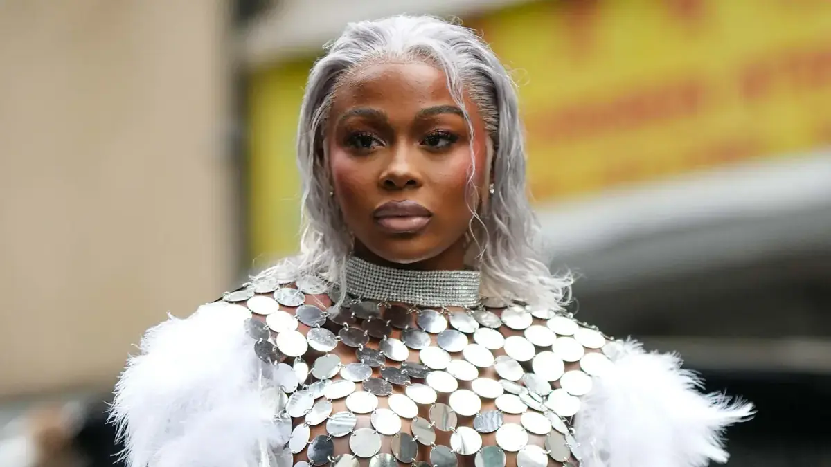 Haarfarben-Trend bei deinem Coiffeur St. Gallen: \\\"Gray Blending\\\" ist die angesagteste Färbetechnik für graues Haar – ohne, dass du ständig nachfärben musst