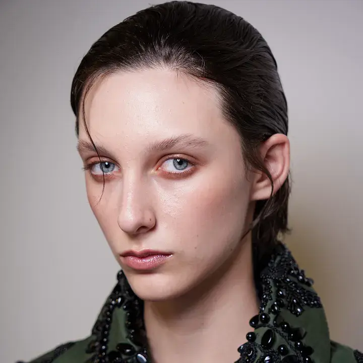 Klassischer Bob für dünnes Haar – geschnitten von Master Stylist Ella beim Premium Coiffeur St. Gallen, Beautycenter by Neta.